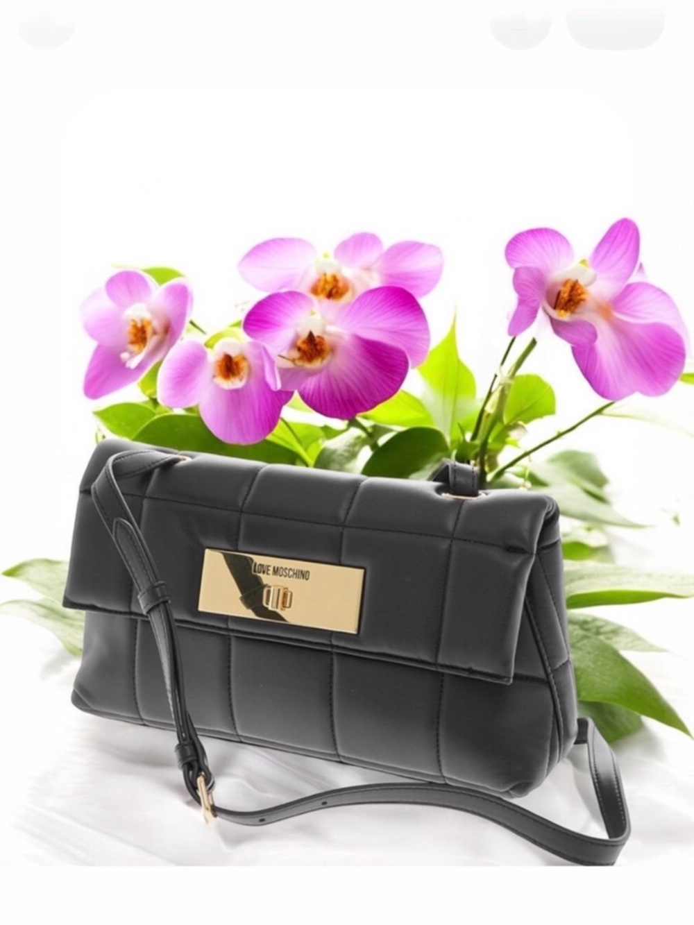 Love Moschino East-West Quilted Crossbody Luxury Bag New In Packaging.